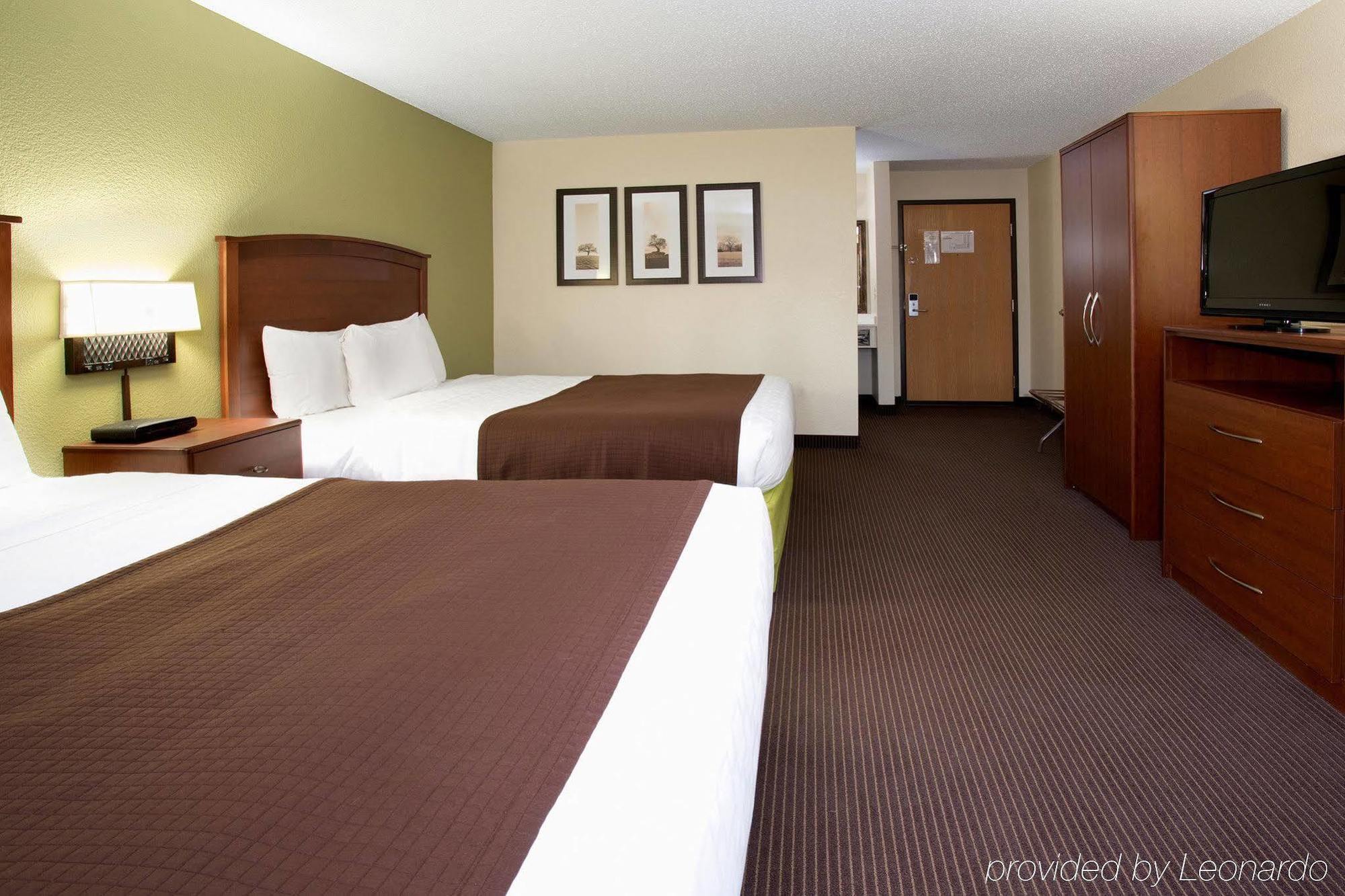 Cobblestone Hotel & Suites - Wisconsin Rapids Buitenkant foto