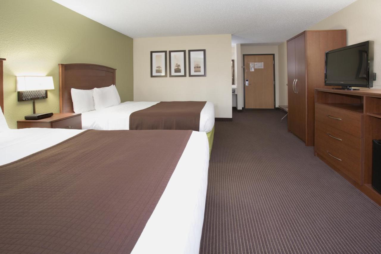 Cobblestone Hotel & Suites - Wisconsin Rapids Buitenkant foto